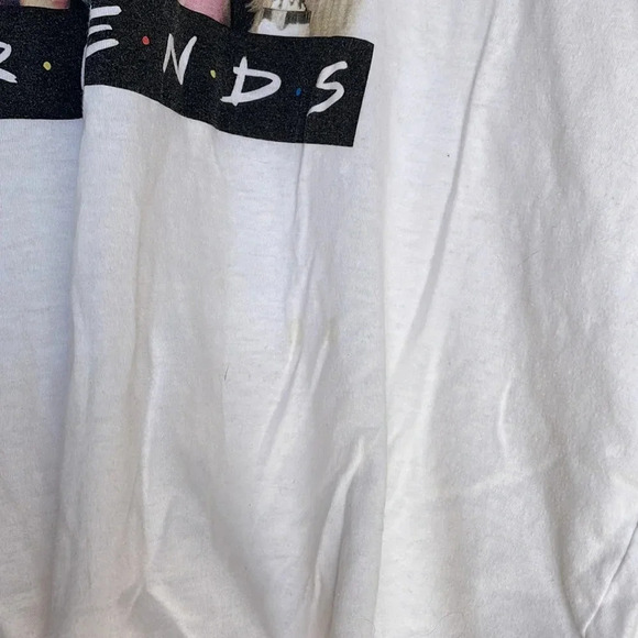 Friends Shirt No Size Measurements are listed - Picture 2 of 7